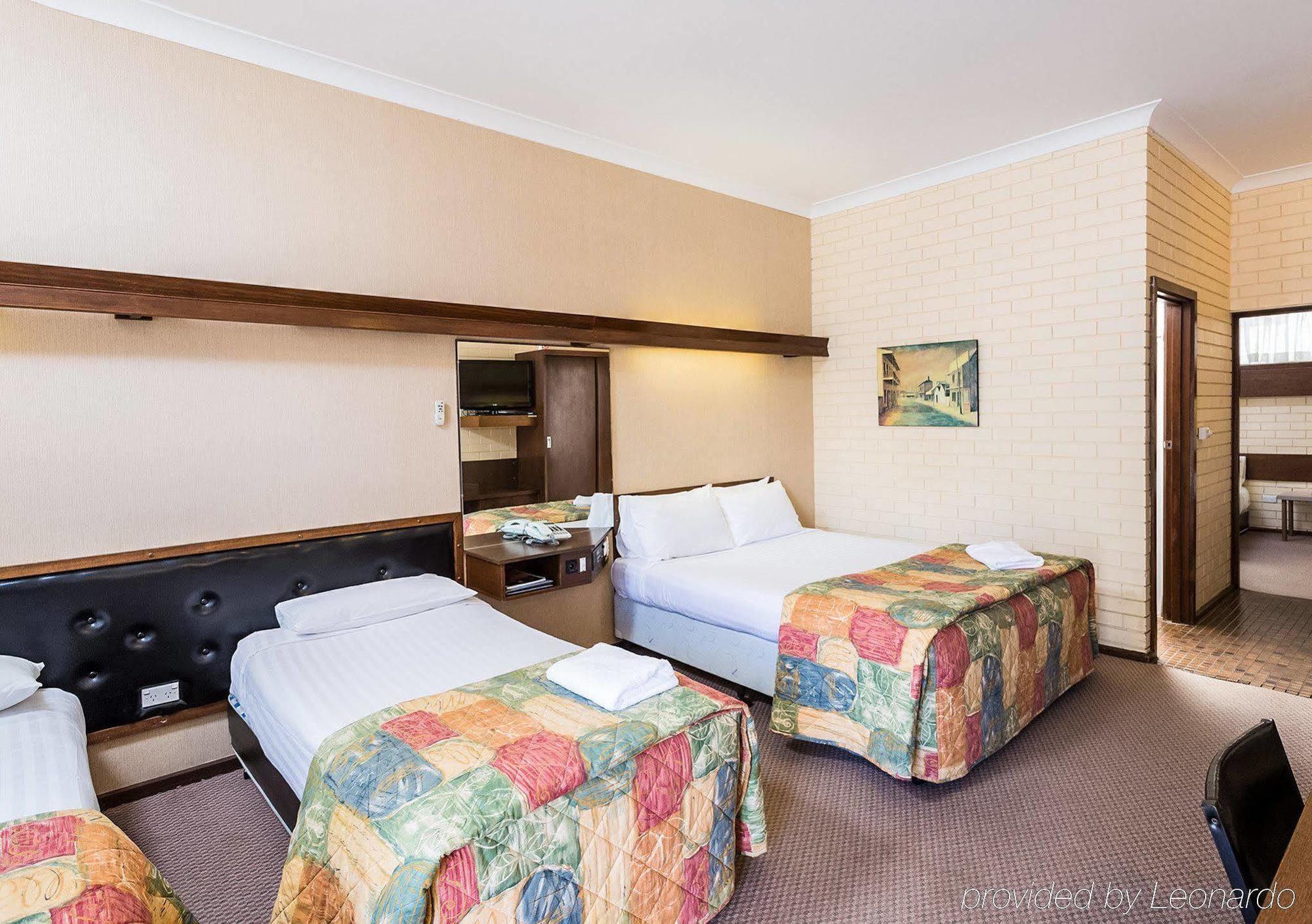 Prom Country Lodge Foster Esterno foto