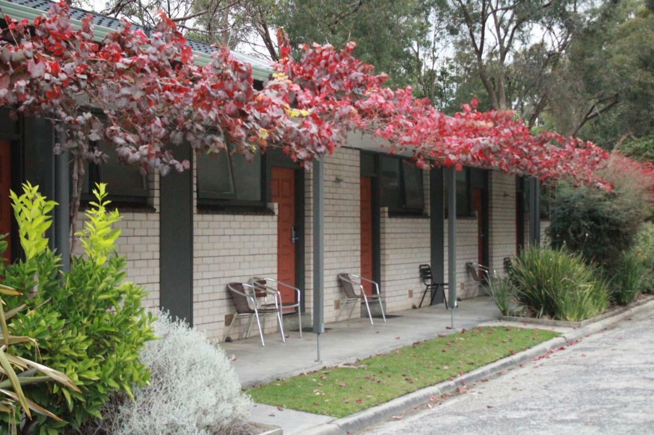 Prom Country Lodge Foster Esterno foto