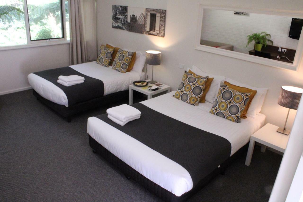 Prom Country Lodge Foster Esterno foto