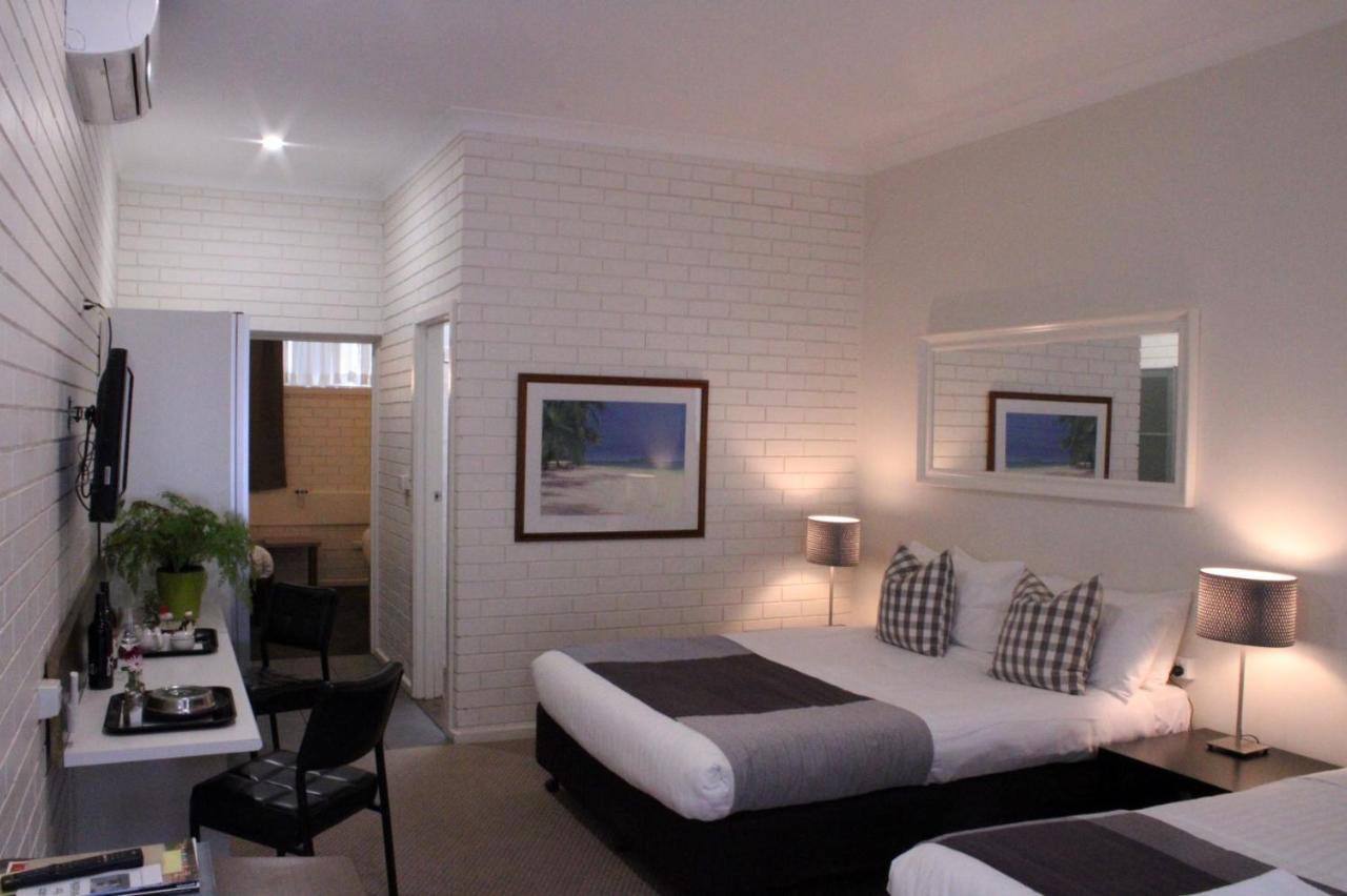 Prom Country Lodge Foster Esterno foto